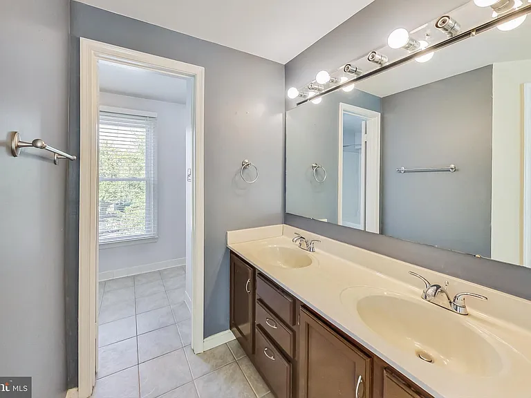 11924 Redtree Way — Photo 17