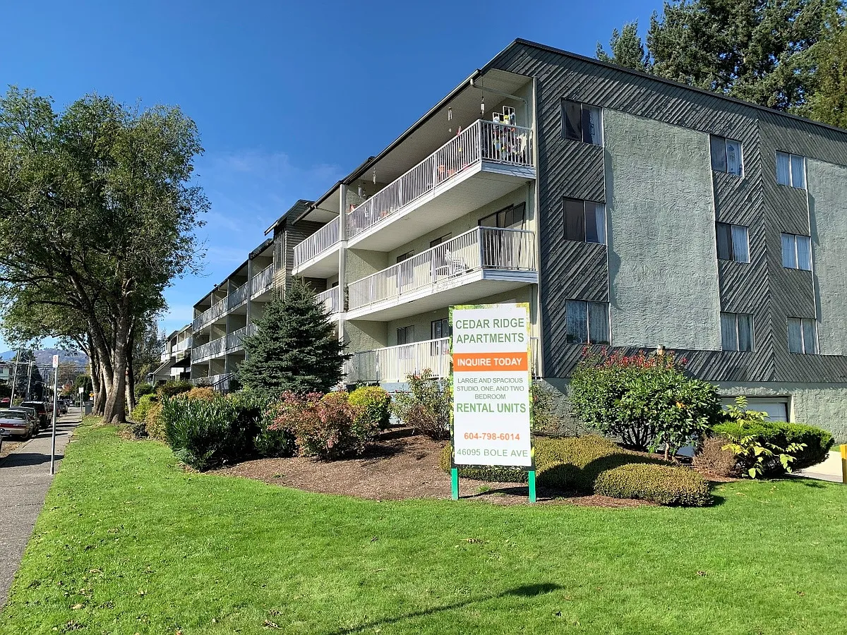 Building Photo - 46095 Bole Ave