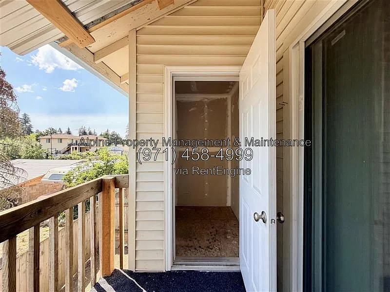 2 bed, 2.0 bath, 1100 sqft, $1,550 — Photo 3