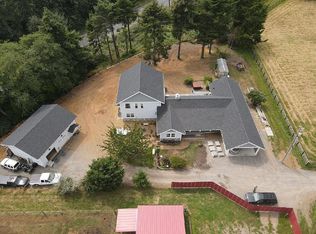 17546 Longacre Loop, Brookings, OR 97415