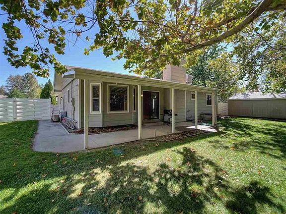5th image of 589 Seranade St