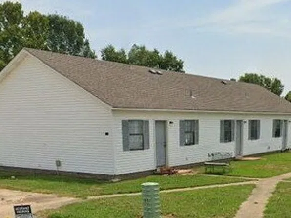 691 Jill Ln APT A, Bono, AR 72416