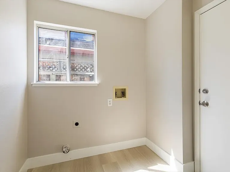 3292 Moreno Ave — Photo 19