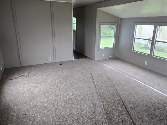 4th image of 126 Hemlock Dr #126