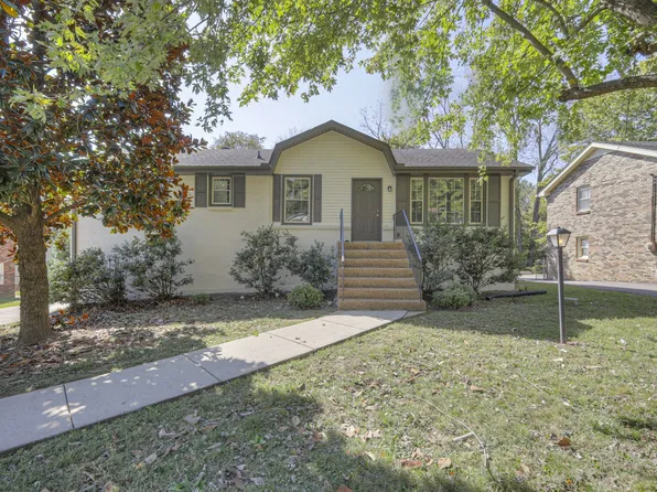 121 Lynhurst Cir, Hendersonville, TN 37075