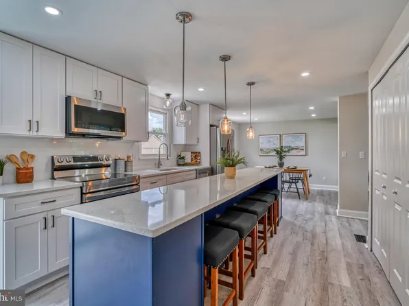 1410 Gesna Dr, Hanover, MD 21076