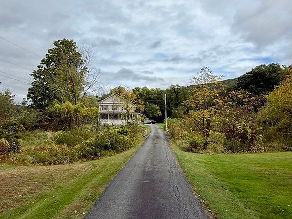 5th image of 130 N Main St
