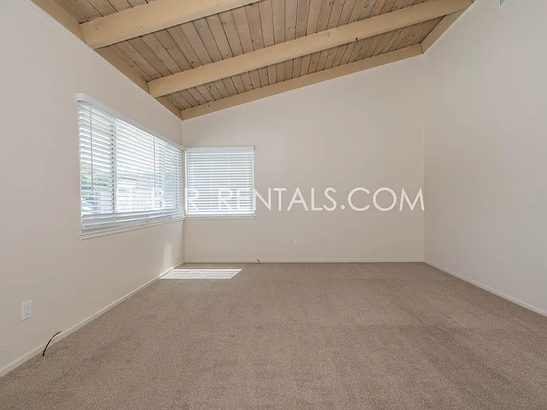 1261 N Tracy Blvd — Photo 7
