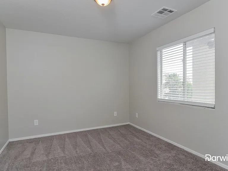 4828 Longshot Dr — Photo 13