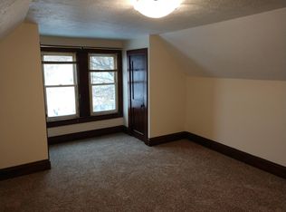 7206 Rathbun Ave FL 3RD, Cleveland, OH 44105