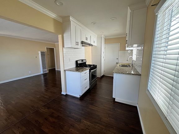 4th image of 24351 Pennsylvania Ave