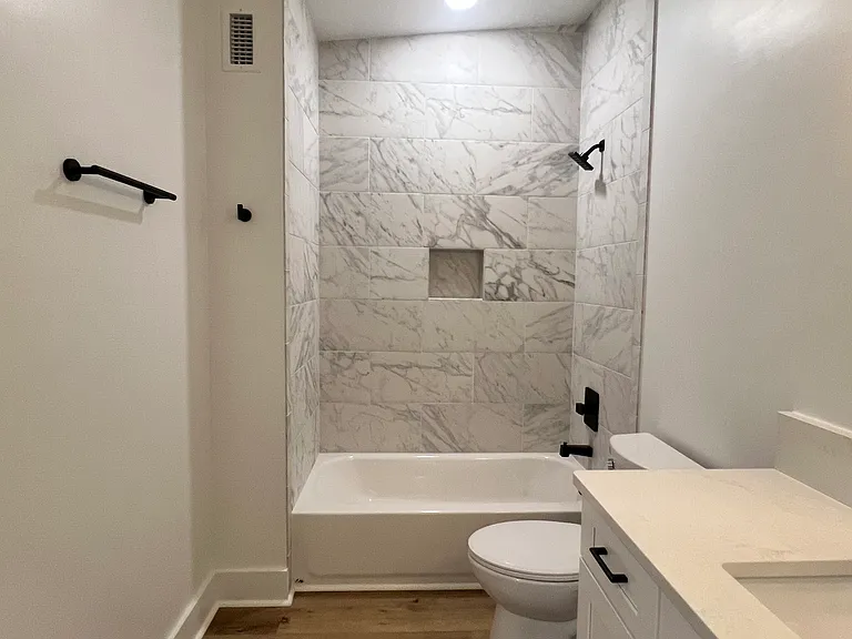 501 N Broad St #C — Photo 11