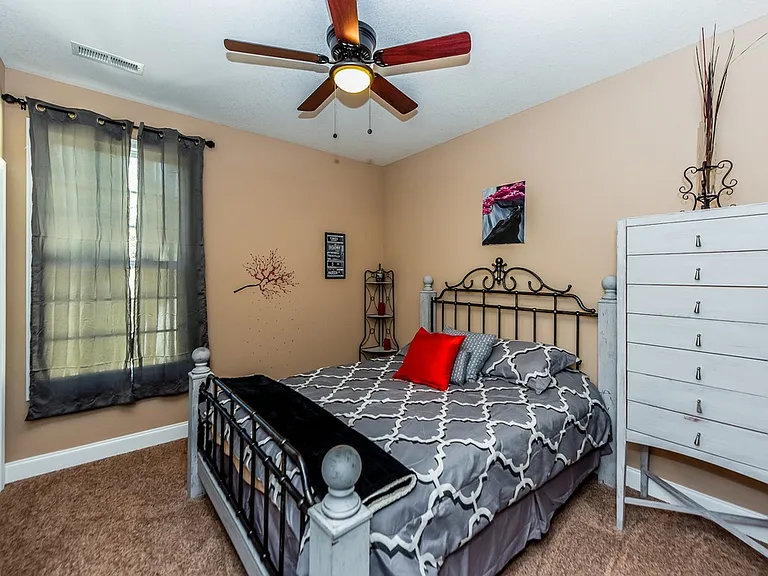 527 Hook Cir — Photo 12