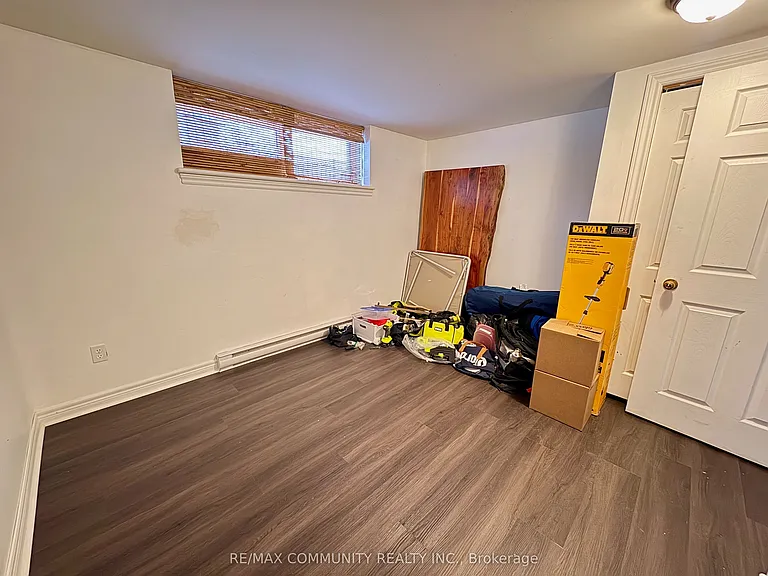 693 Hawley St #BASEMENT — Photo 4