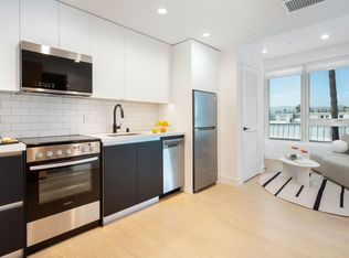 Miles at Harvard - 3920 W 5th Street, Los Angeles, CA 90020