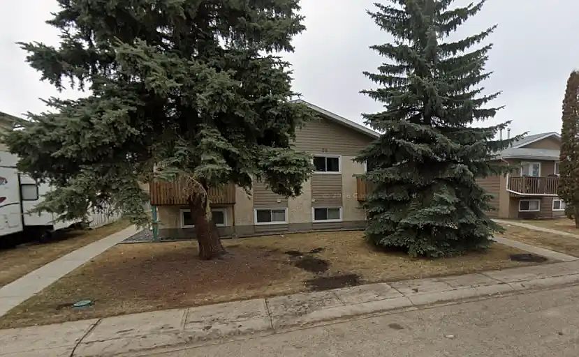 1st image of 36 Cameron Cres #1A