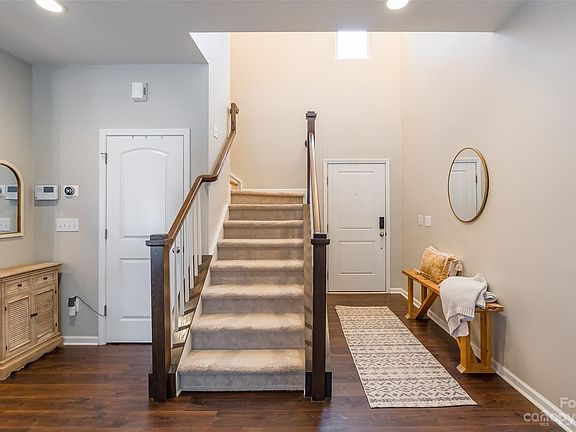 3rd image of 6022 Halliwell St