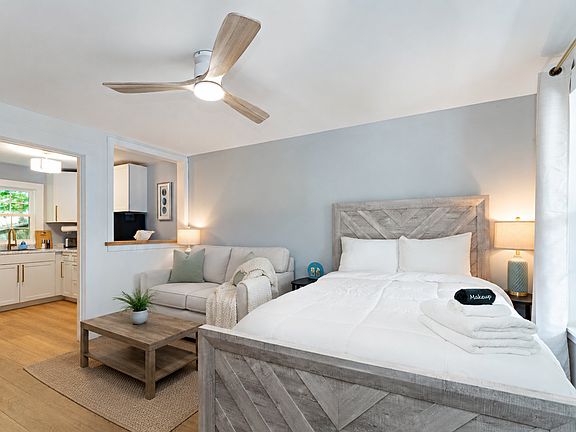 2nd image of 6 Sunset Dr #1
