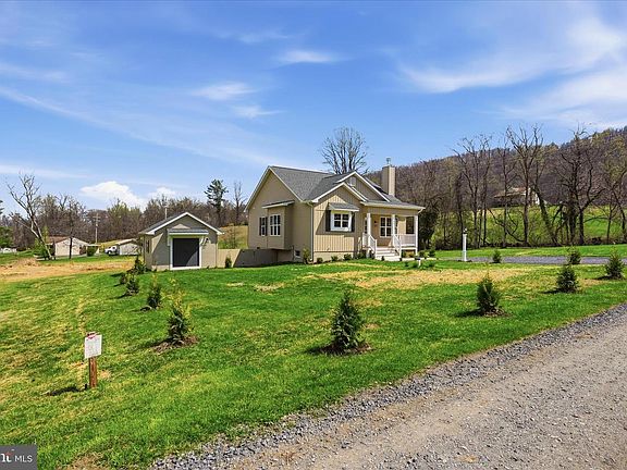 2nd image of 11 Scenic Ln