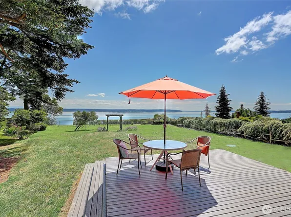 562 Moe Road, Camano Island, WA 98282