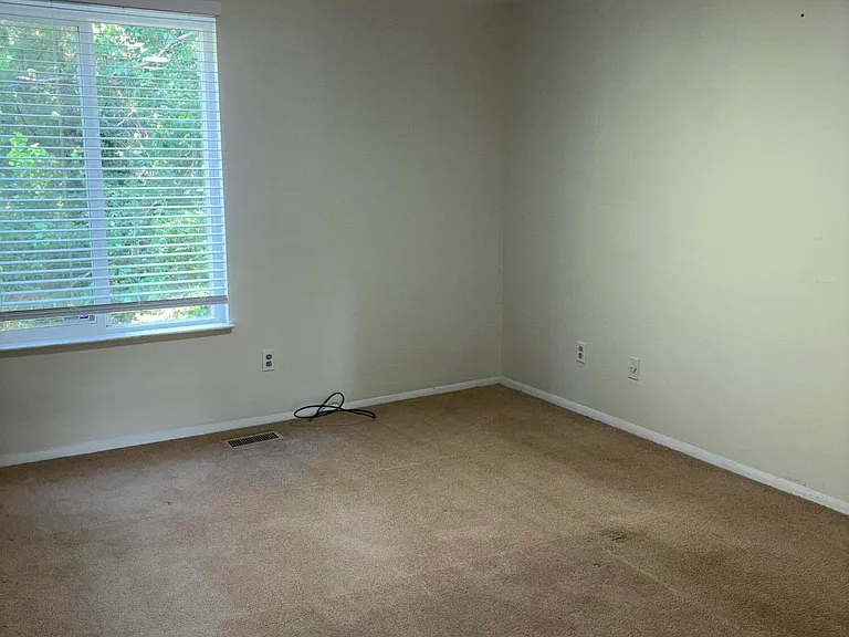 3901 Peppertree Pl — Photo 7
