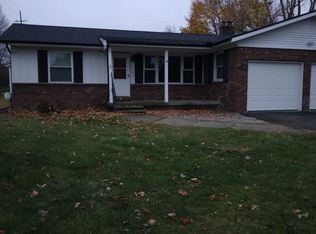 218 Daley Rd, Lapeer, MI 48446