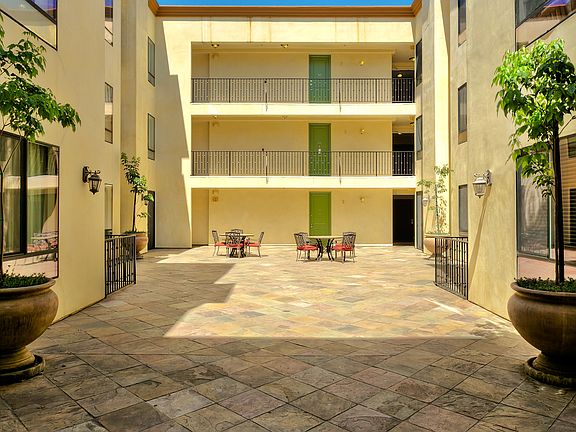 5th image of 6938 Laurel Canyon Blvd Unit 112