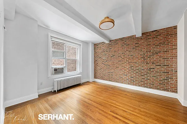 Bedroom, photo 2