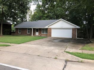 1308 S Fairview Rd, Columbia, MO 65203