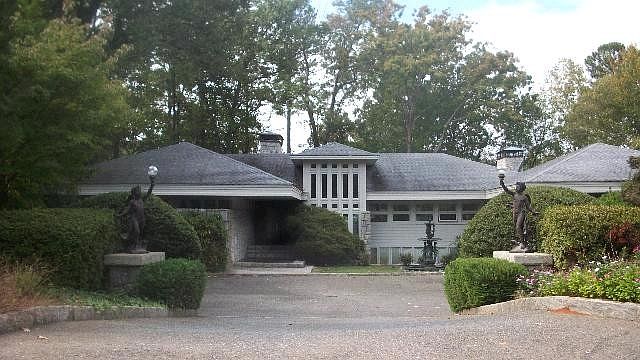 2nd image of 4451 Club Lake Cir SE