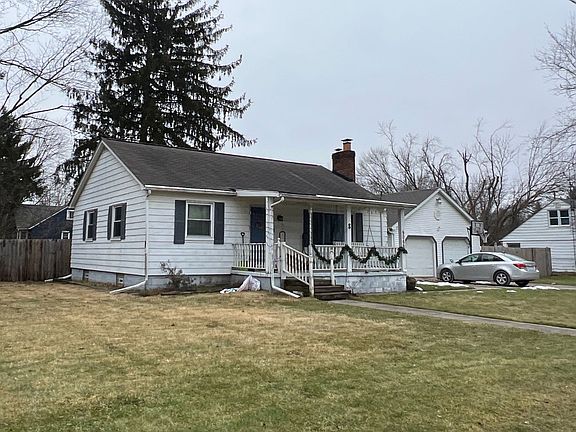4th image of 9066 Augusta St