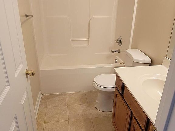 2nd image of 2938 Donjoy Dr