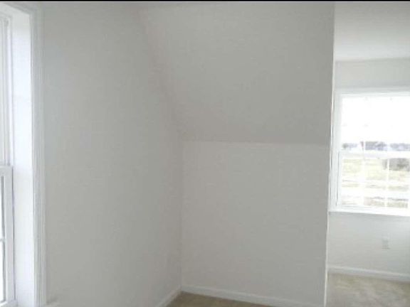 3rd image of 3295 Sherwood Gate Cpe