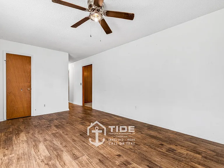 123 E Edgefield Dr — Photo 6