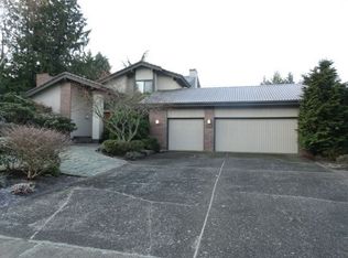 525 NW 163rd St, Shoreline, WA 98177