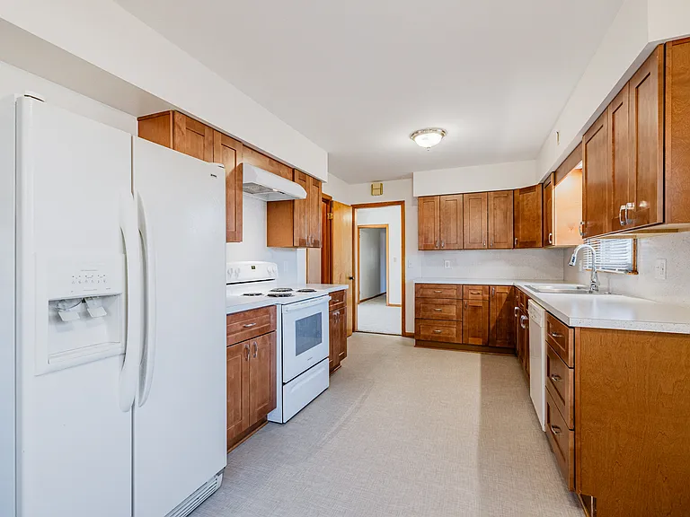 5700 Normal Blvd — Photo 22