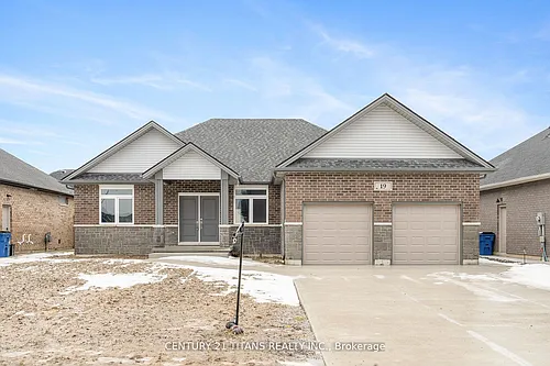 19 Tracy Dr Photo 1