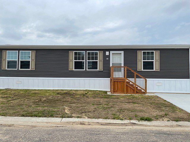1st image of 866 Julianna Dr #866