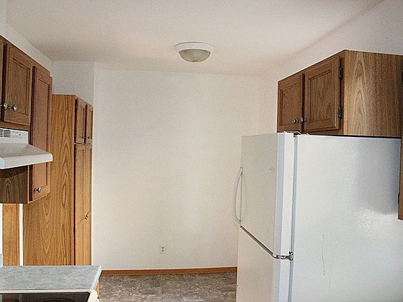 3rd image of 1014 Clara Ave