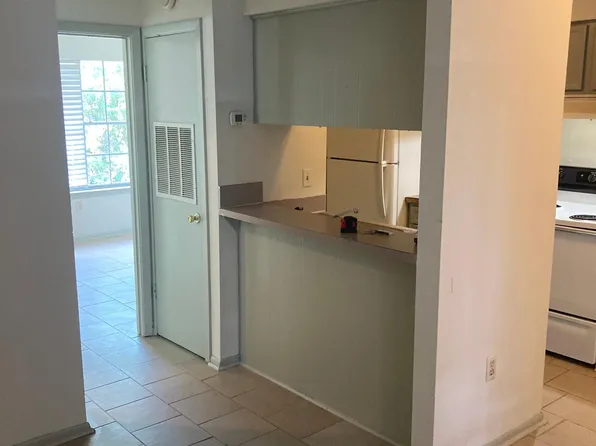 248 Steele Blvd #10, Baton Rouge, LA 70806