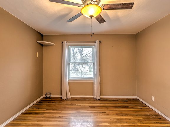 4th image of 3595 Saint Christopher Ln