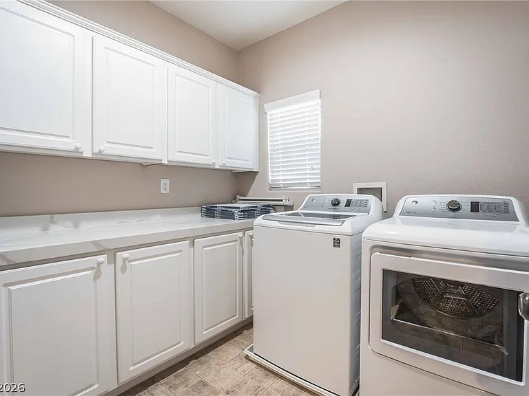220 Via Mezza Luna Ct — Photo 37
