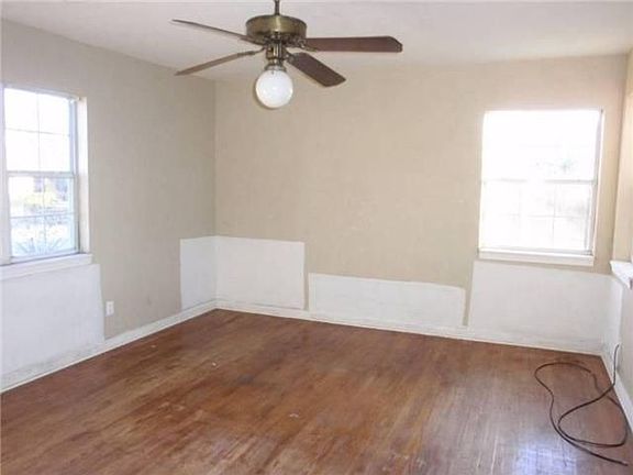 5th image of 436 SW 54th St
