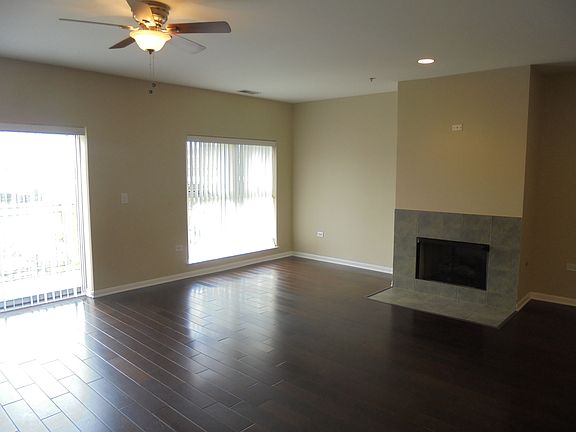 4th image of 1236 Chicago Ave APT 305