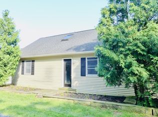 6 Towpath Rd, Port Murray, NJ 07865