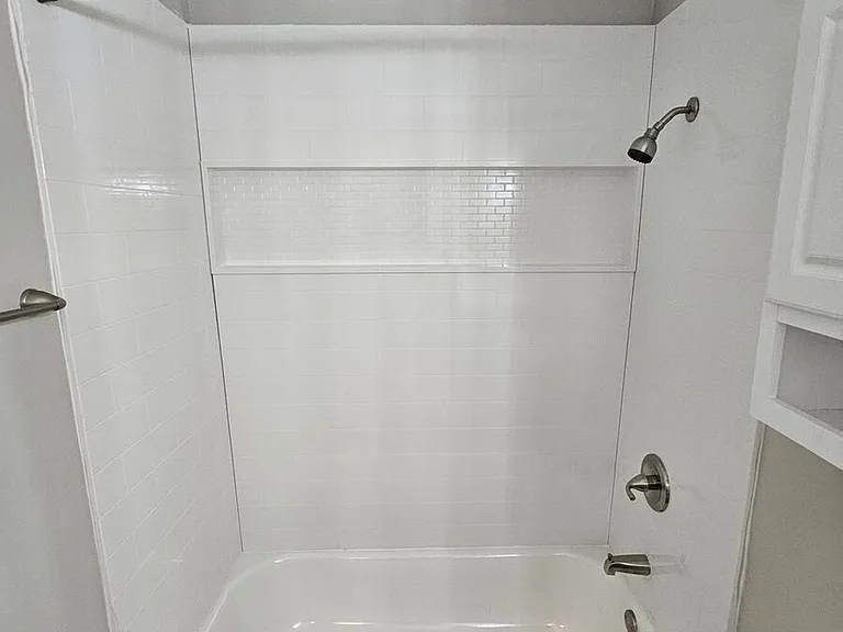126 S Franklin St #20 — Photo 12