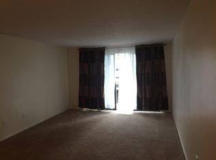 321 Ridge Point Cir APT 24, Bridgeville, PA 15017