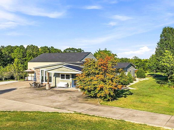 2nd image of 665 County Road 251
