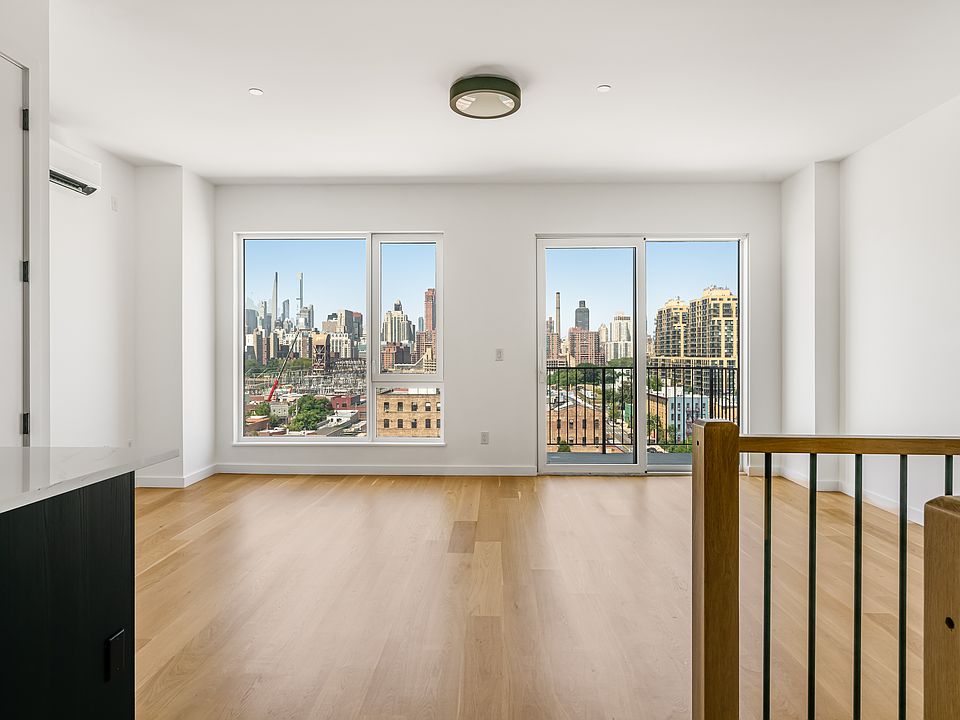 1st image of 11-14 35th Ave #903