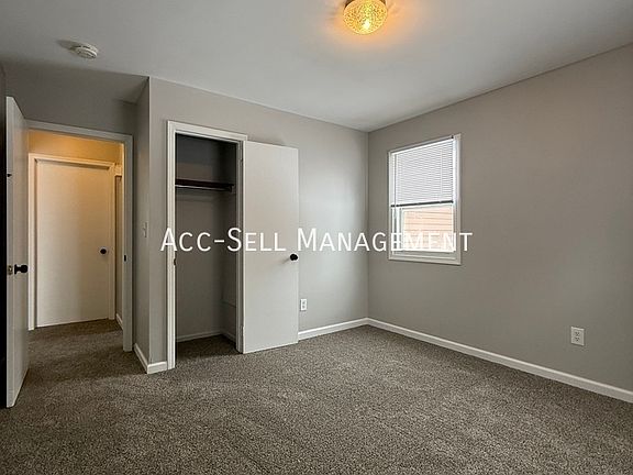 5th image of 5796 Christie Ave SE